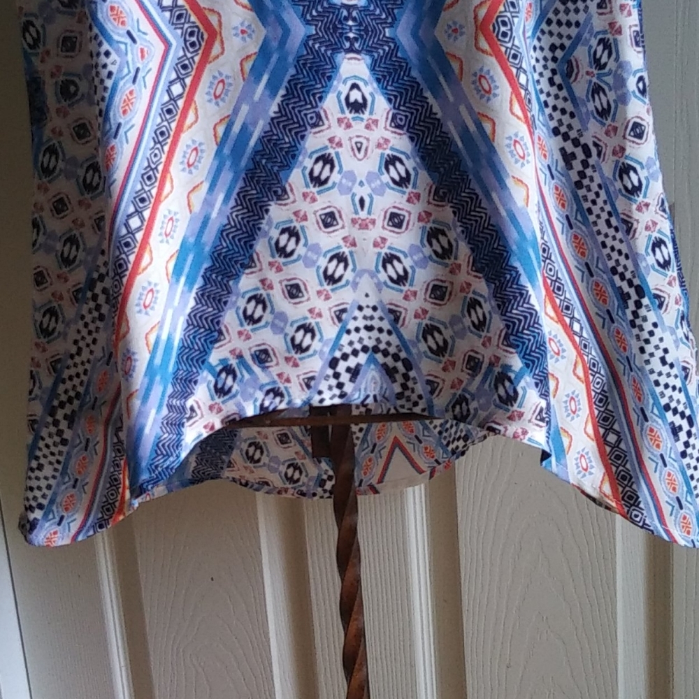 Top - Picture 3 of 6